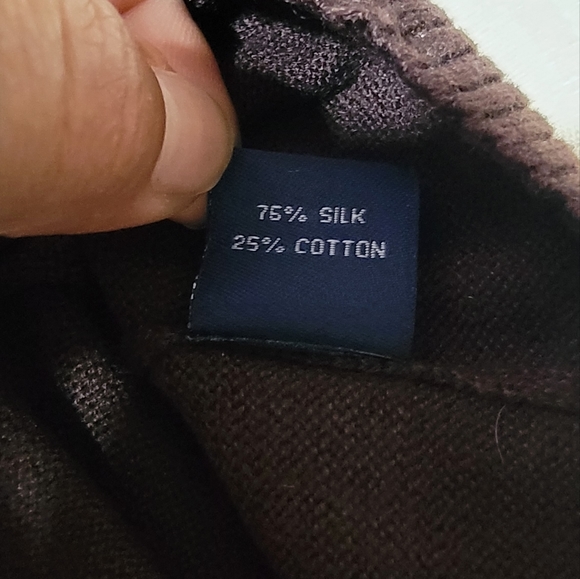 Oleg Cassini Silk Cotton V-neck Sweater - Picture 7 of 7